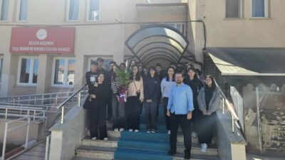 Bilecik’te Söğüt Anadolu Lisesi öğrencileri, huzurevi sakinleriyle bir araya geldi.