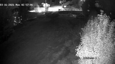 Kocaeli’nin Gebze ilçesinde ateş yakıp sohbet eden 3 arkadaştan biri,