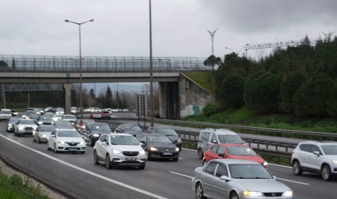 Ramazan Bayramı tatilinin son gününde, TEM Otoyolu’nun Kocaeli geçişi İstanbul