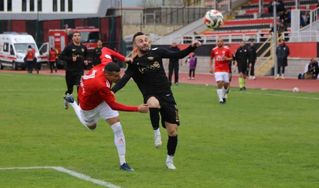 TFF 2. Lig Beyaz Grup 33. hafta karşılaşmasında Kastamonuspor, evinde