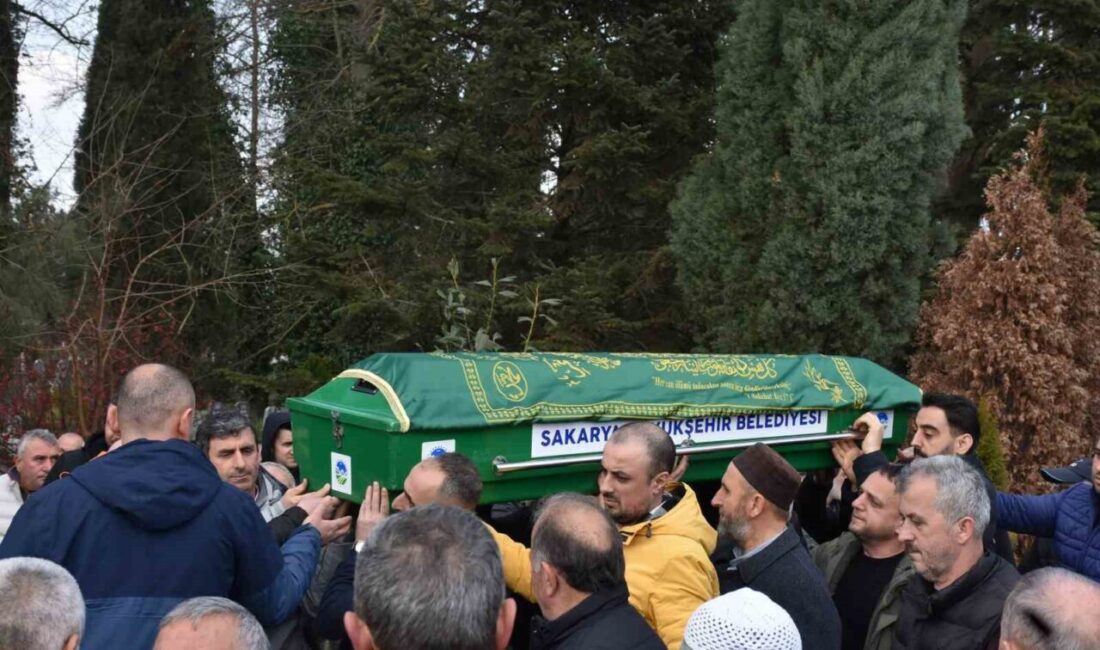 Sakarya’nın Hendek ilçesinde hakimiyetini kaybetmesi sonucu devrilen traktörün altında kalarak