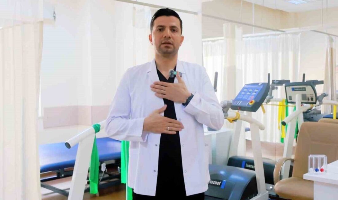 Sakarya Eğitim ve Araştırma Hastanesi’nde (SEAH) görevli Fizyoterapist Vahap Şahin,