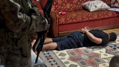 Yalova’da polis tarafından DEAŞ silahlı terör örgütüne yönelik düzenlenen operasyonda