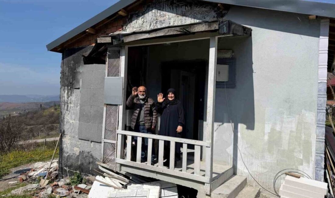 Kocaeli’nin Karamürsel ilçesinde 17 yapının zarar gördüğü yangında evleri küle