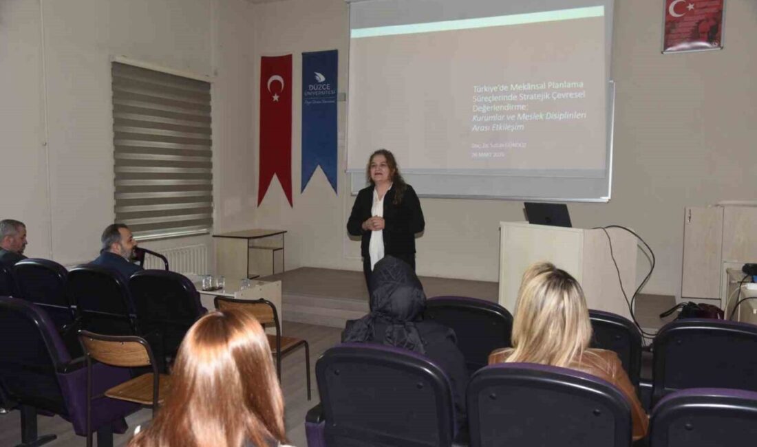 DÜZCE(İHA) – Düzce Üniversitesi Orman Fakültesinde düzenlenen panelde Türkiye’de mekansal