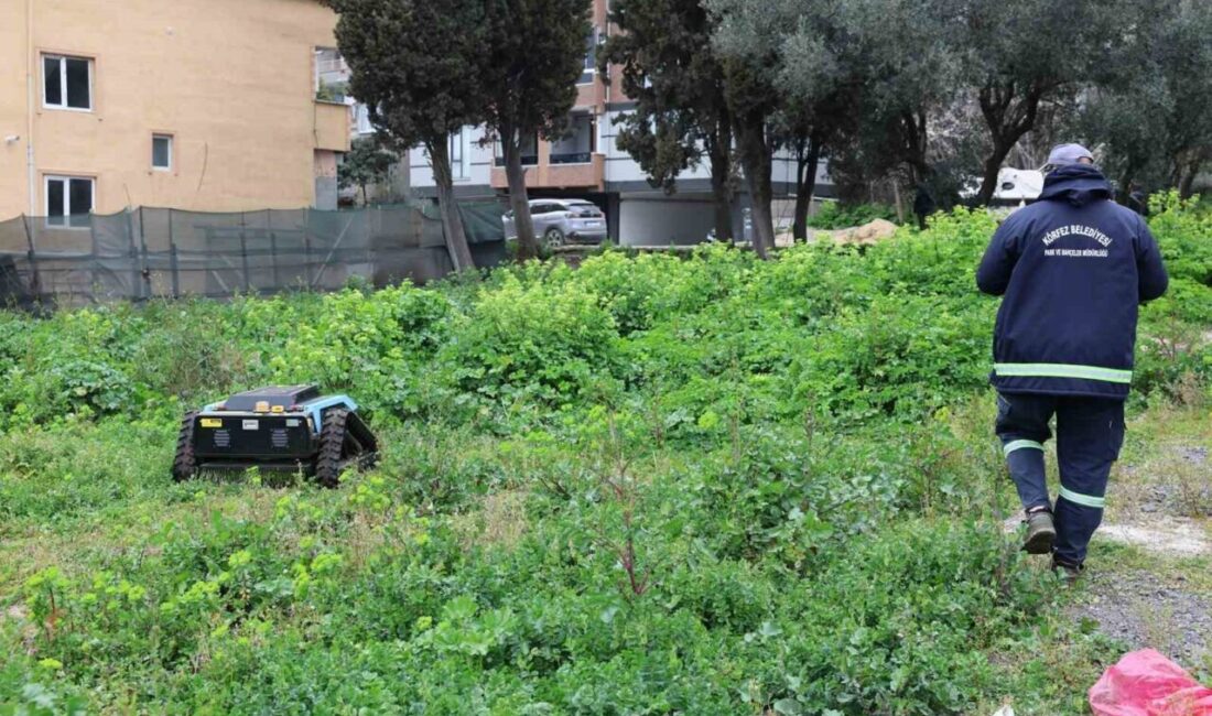 Körfez ilçesinde engebeli ve araçların girmekte zorlandığı alanlardaki yabani otların