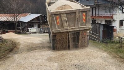 DÜZCE (İHA) – Düzce İl Özel İdaresi ekipleri, Merkez ilçeye