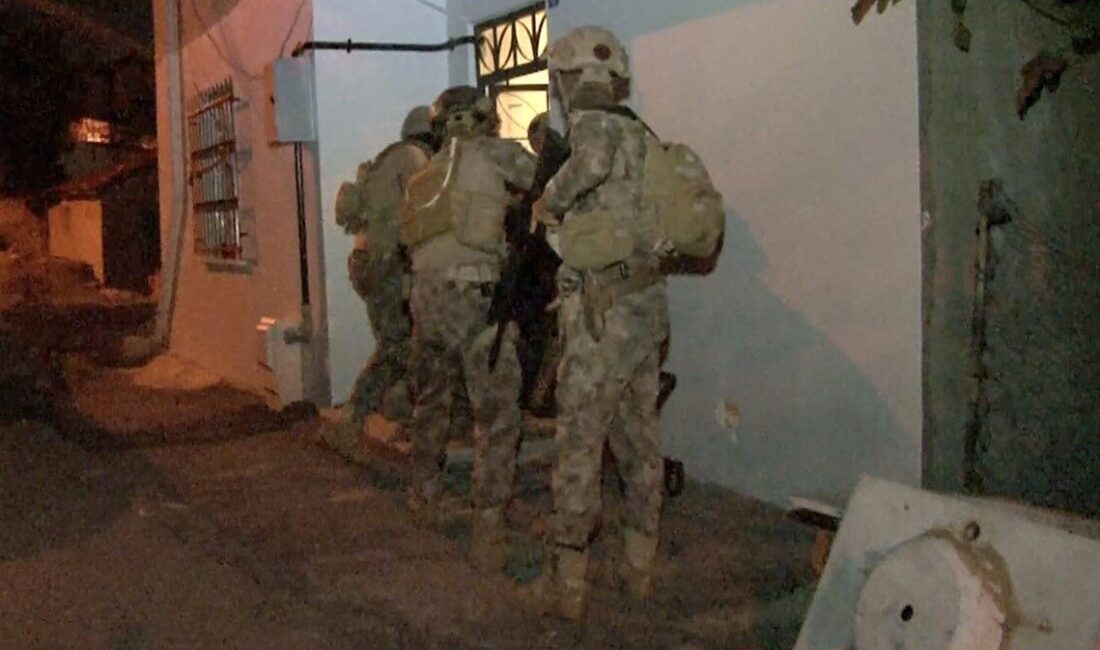 Kocaeli’nin İzmit ilçesinde 3 kişinin hayatını kaybettiği, 2 kişinin yaralandığı