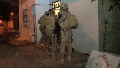 Kocaeli’nin İzmit ilçesinde 3 kişinin hayatını kaybettiği, 2 kişinin yaralandığı