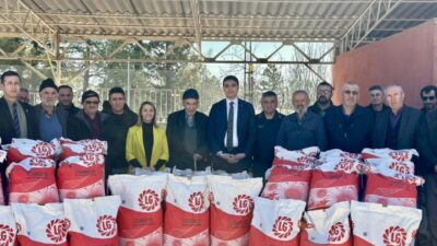 Bilecik’in Pazaryeri ilçesinde 75 çiftçiye 3 bin dekarlık tohum desteği