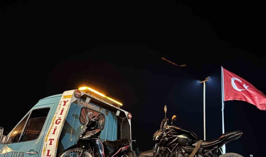 Sakarya’nın Hendek ilçesinde çevreye rahatsızlık veren abartı egzozlu iki motosikletliye