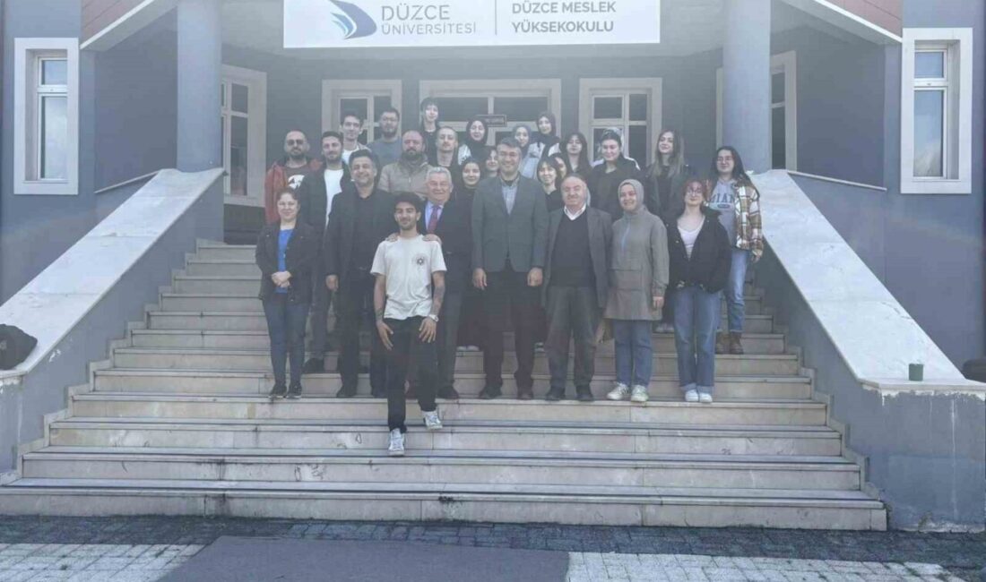 Kaynaşlı Belediye Başkanı Efdal Altundal, mezun olduğu Düzce Meslek Yüksekokulu’nda