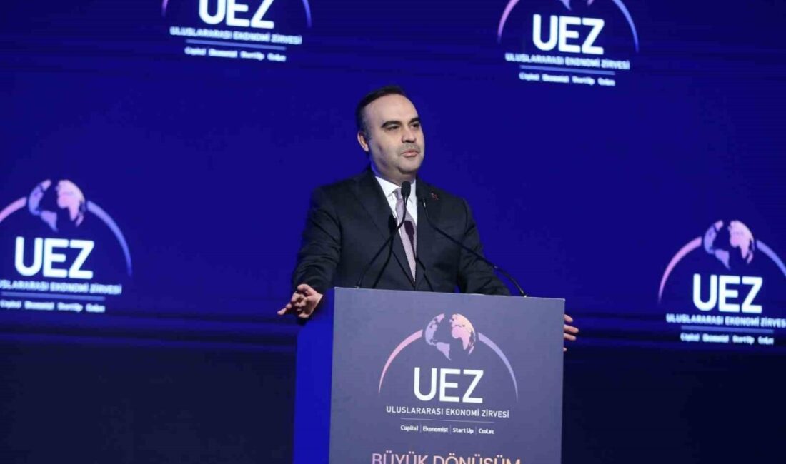 Sakarya’da düzenlenen Uluslararası Ekonomi Zirvesi’nde konuşan Sanayi ve Teknoloji Bakanı