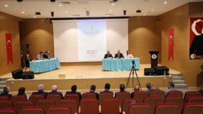 Nisan ayı meclis toplantısında konuşan Dilovası Belediye Başkanı Ramazan Ömeroğlu,