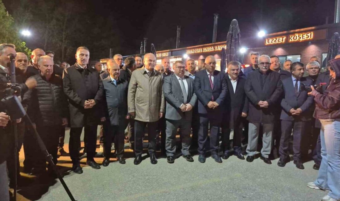 Düzce’de kokoreç severlerin yeni adresi Melenpark içinde bulunan Kokoreççiler Çarşısı