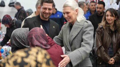 Bilecik Belediye Başkanı Melek Mızrak Subaşı, kapalı pazar esnafını ziyaret