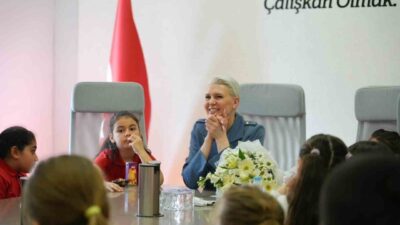 Bilecik Belediye Başkanı Melek Mızrak Subaşı, Şehit Abdülhamit Bilgen İlkokulu