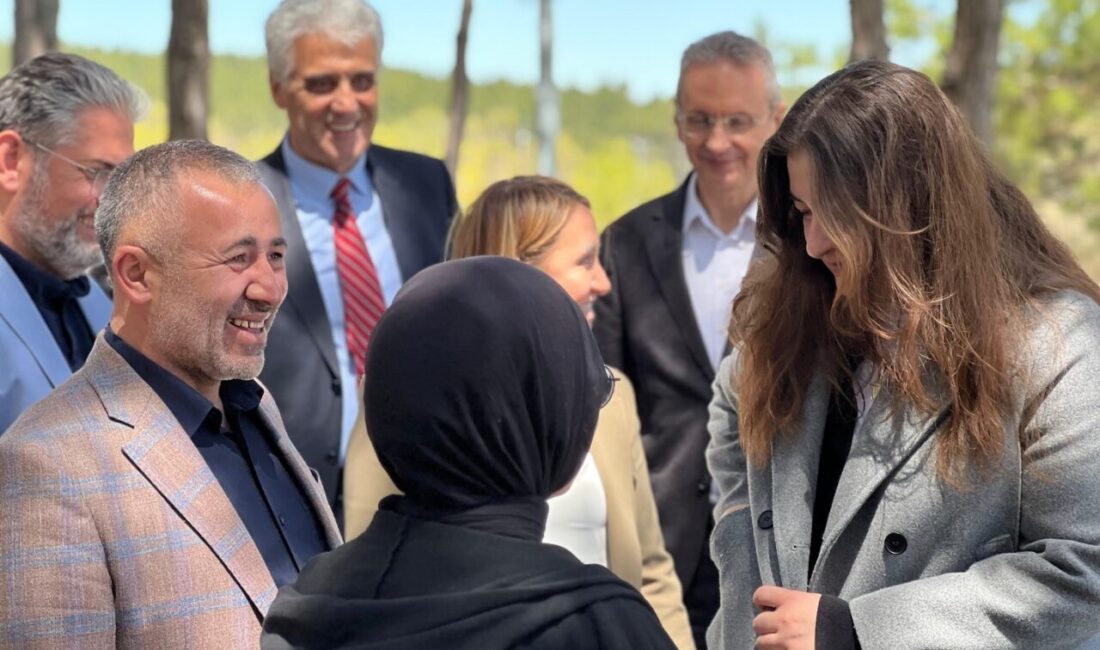 AK Parti Bilecik İl Başkanı Serkan Yıldırım, öğrencilerle motivasyon yemeğinde