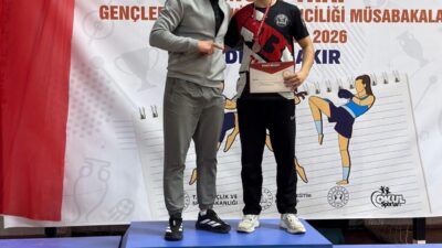 Bilecikli sporcu Doruk Yılmaz, Türkiye üçüncüsü oldu. Diyarbakır Seyrantepe Kapalı