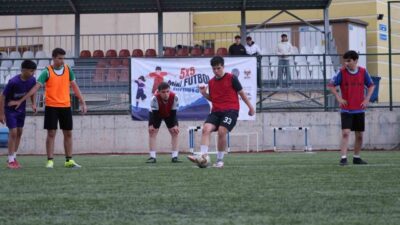 Bilecik’te gençlere yönelik düzenlenen 5×5 futbol turnuvası başladı. Bilecik İl