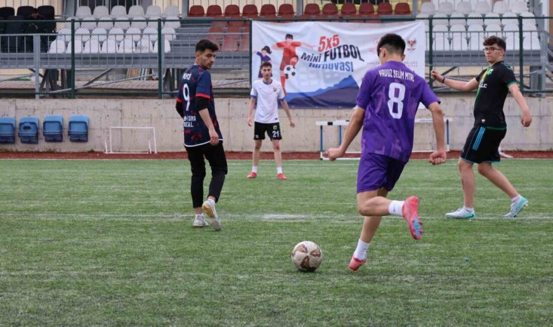 Bilecik‘te Polis Haftası etkinlikleri kapsamında 5×5 Futbol Turnuvası sona erdi.
