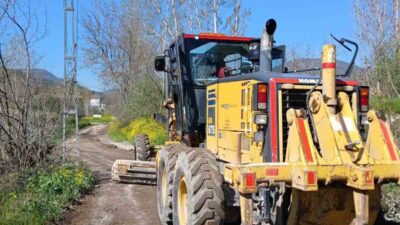 Bayırköy Belediyesi tarafından arazi yollarında greyderle düzenleme çalışması yapıldı. Bayırköy
