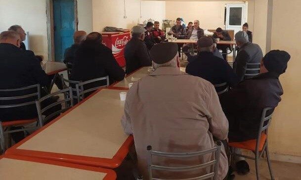 Bilecik’in Yenipazar ilçesine bağlı Belkese köyünde çiftçilere yönelik bilgilendirme eğitimi