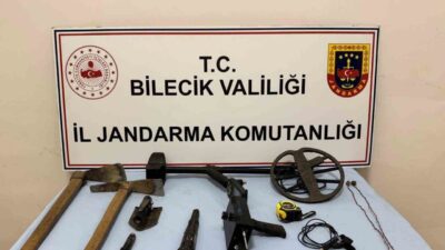 Bilecik’te kaçak kazı yaptığı belirlenen 3 şüpheli, jandarma ekiplerinin düzenlediği