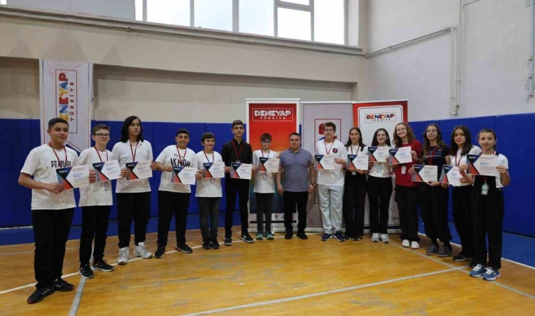 Bilecik’te geleceğin teknoloji yıldızlarını belirleyecek DENEYAP E-Sınav maratonu başladı. Bilecik