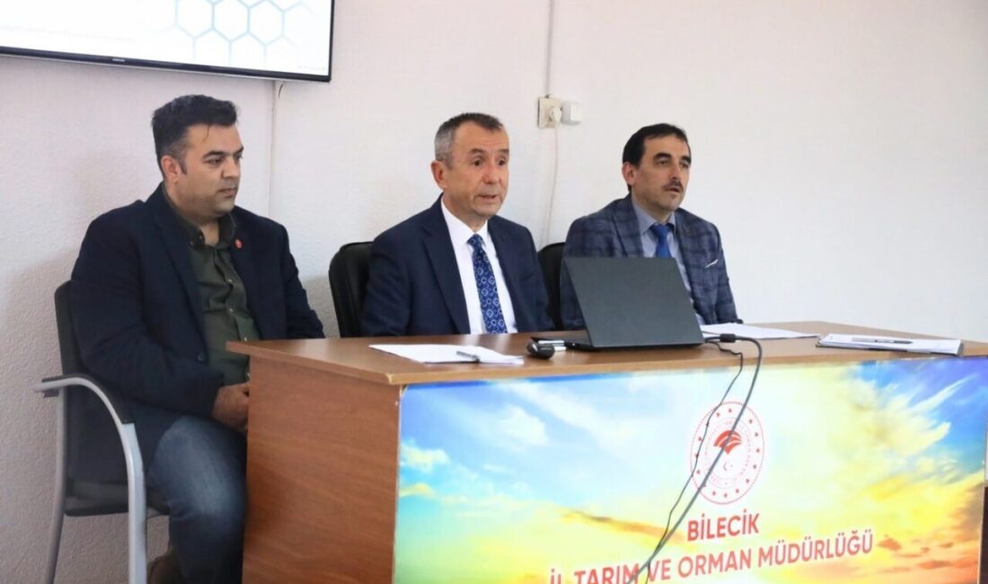 Bilecik’te hayvan hastalıklarıyla mücadele genelgesi kapsamında bilgilendirme toplantısı düzenlendi. Bilecik’te