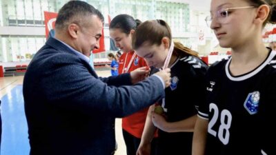 Bilecik Gençlik ve Spor İl Müdürlüğü tarafından düzenlenen Hentbol Küçükler