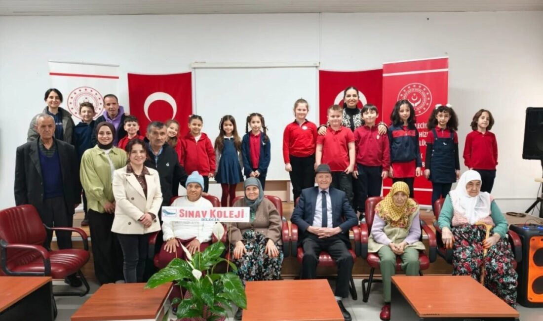 Bilecik’te huzurevi sakinleri, ‘Yaşlılara Saygı Haftası’ kapsamında öğrencilerle bir araya