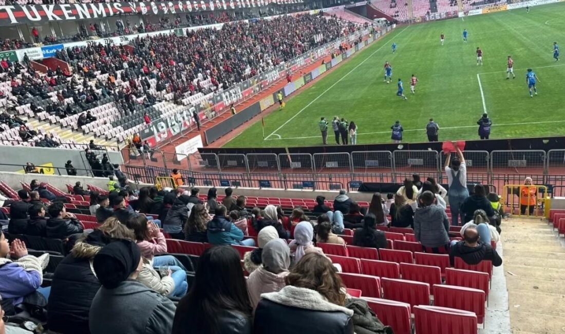 Bilecik’in Bozüyük ilçesinde koruma altındaki çocuklar maç heyecanı yaşadı. Bilecik