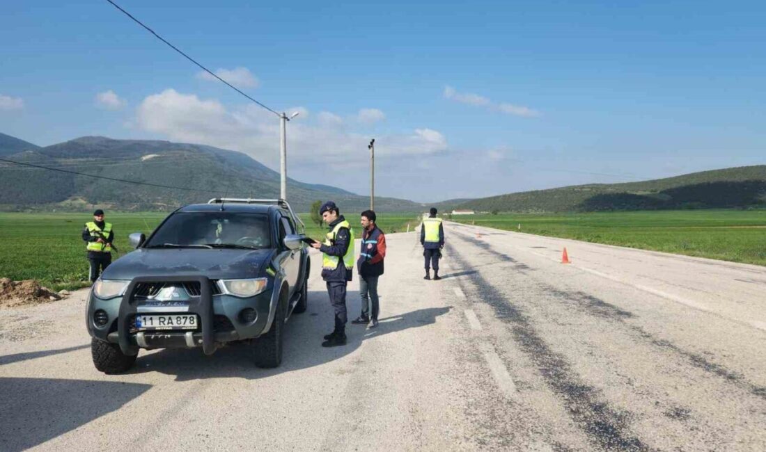 Bilecik’te Kurban Bayramı öncesi hayvan sevkiyatına sıkı denetim başlatıldı. Bilecik’in