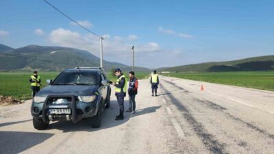 Bilecik’te Kurban Bayramı öncesi hayvan sevkiyatına sıkı denetim başlatıldı. Bilecik’in