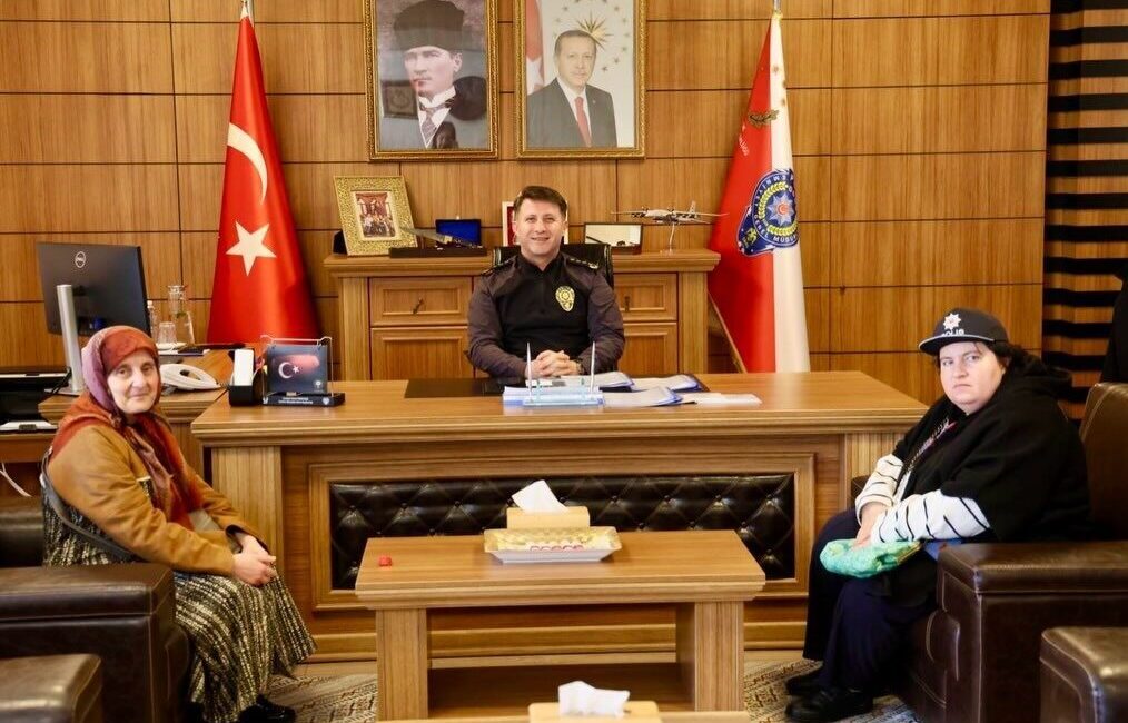 Bilecik’te polis olma hayali kuran özel ihtiyaçlı Şeyma Bilecikİl Emniyet