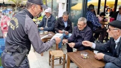 Bilecik’in Osmaneli ilçesinde sürücülere plaka mevzuatına ilişkin uyarıda bulunuldu. Bilecik