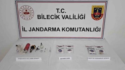 Bilecik’te gerçekleştirilen uyuşturucu operasyonunda 3 şüpheli hakkında soruşturma başlatıldı. Edinilen