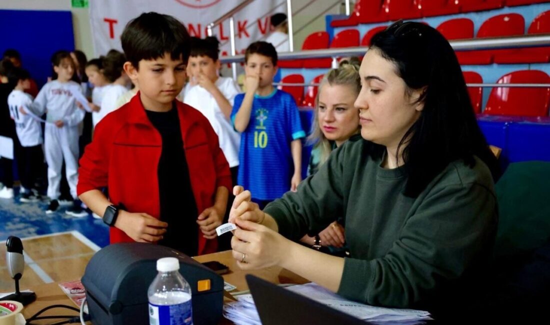 Bilecik’te gerçekleştirilen yetenek taramasıyla geleceğin yıldızları ortaya çıkıyor. Bilecik Gençlik