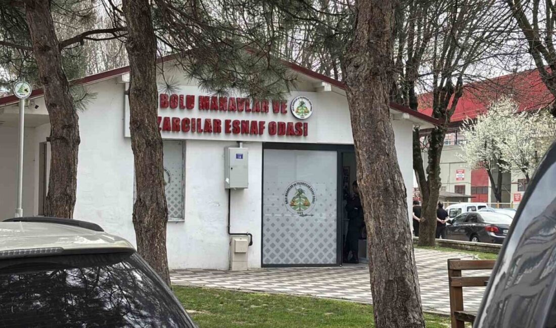 Bolu’da jandarma ekipleri, Bolu Belediyesine yönelik yürütülen ’icbar suretiyle irtikap’