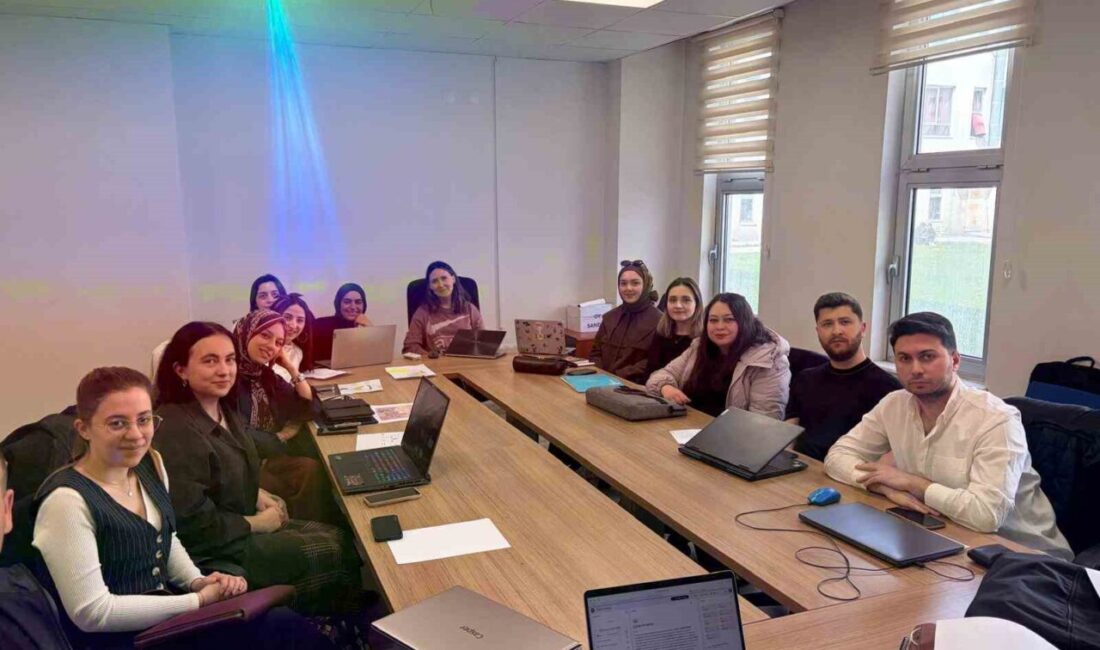 Bolu’da İletişim Fakültesi bünyesinde faaliyet gösteren Dijital Hikaye Anlatımı Atölyesi’nde