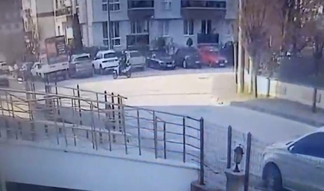 Bolu’da hafif ticari araç ile motosikletin çarpışması sonucu 2 kişi