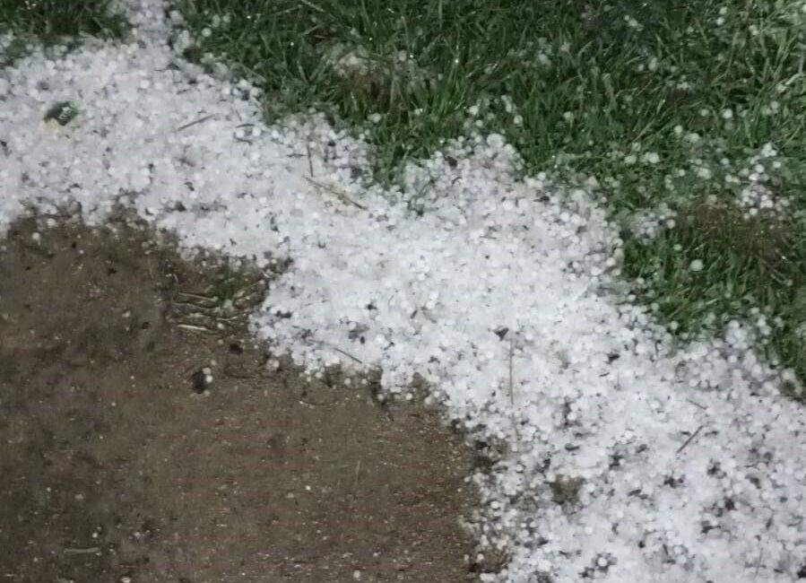 Bolu’da sabaha karşı aniden bastıran dolu yağışı etkili oldu. Kısa