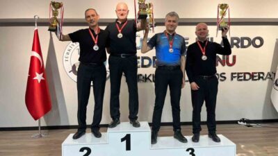 DÜZCE(İHA) – Türkiye 3 Bant Bilardo şampiyonasında Düzce Belediyesi Spor