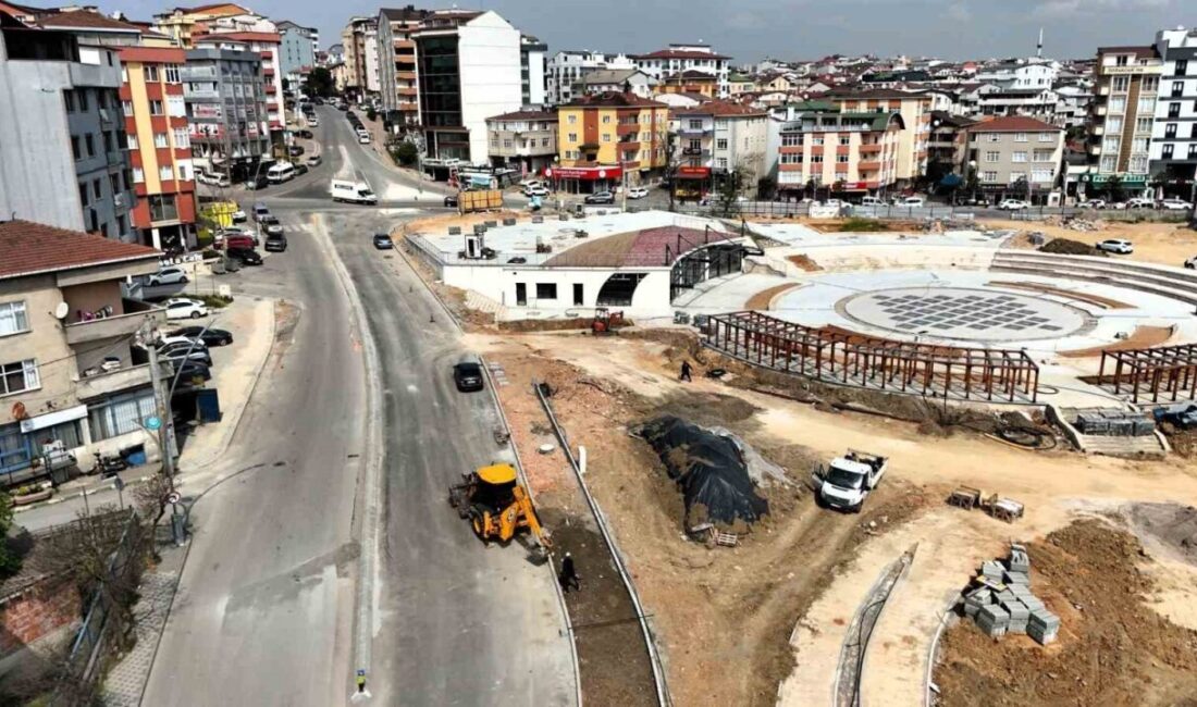 Çayırova Özgürlük Mahallesi’nde üç caddenin kesişiminde yürütülen kavşak düzenleme çalışmasında