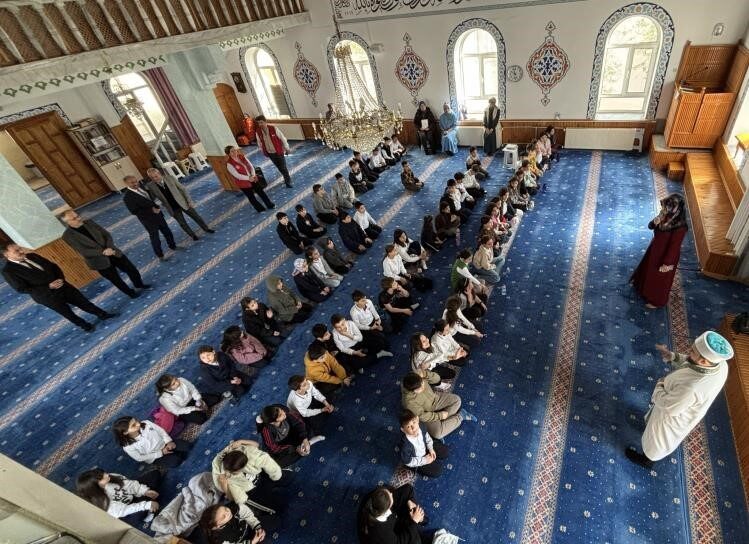 Bilecik’te “Çevreme Duyarlıyım, Değerlerime Sahip Çıkıyorum (ÇEDES) Projesi” yıl sonu