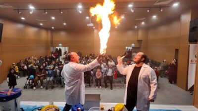 Kocaeli’de faaliyet gösteren Gonca Engelsiz Yaşam Merkezi’nde 23 Nisan coşkusu