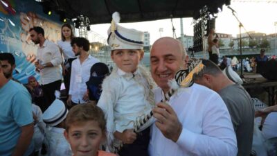 Darıca Belediyesi tarafından her yıl geleneksel olarak düzenlenen sünnet şöleni