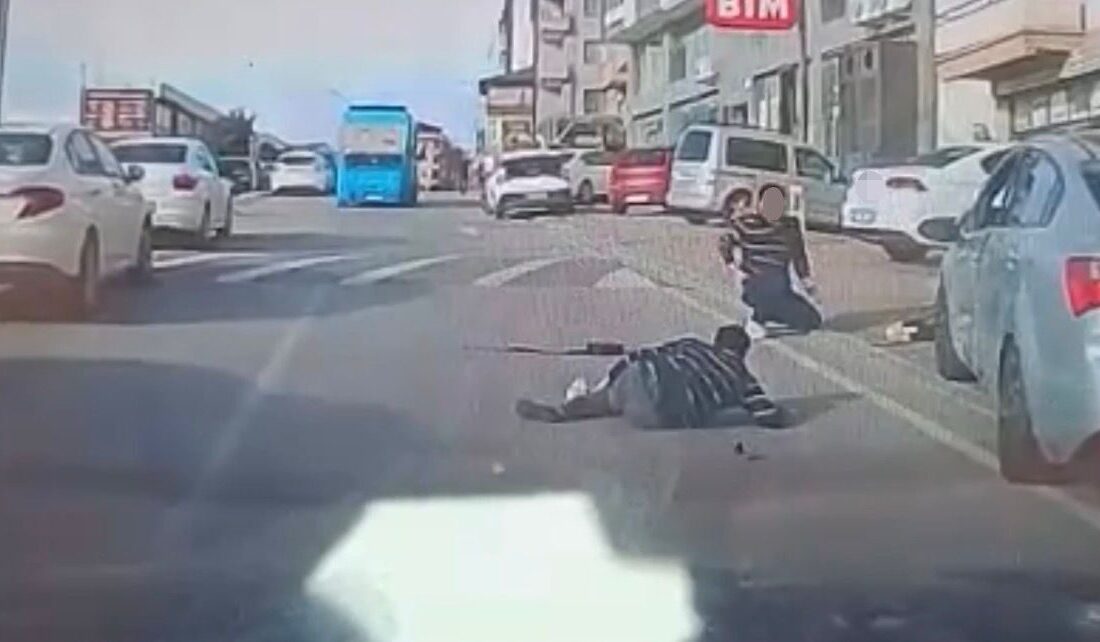 Kocaeli’nin Çayırova ilçesinde, direksiyon başında uyuya kaldığı öne sürülen sürücünün