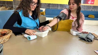 Düzce’de Dünya Sağlık Günü kapsamında Raziye Begüm Yurdu’nda düzenlenen etkinlikte,